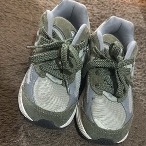 New Balance Kids Olive Green and Gray Sneakers